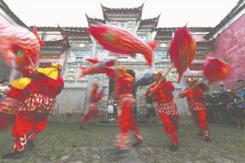 龙鱼戏：建省非物品文化底蕴遗产
