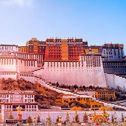 地理位置与交通运输：怎样抵达这片净土？