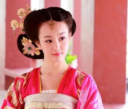 勇往直前抢三八是哪个生肖？遥堪二四六前，二四究竟在六前吗？