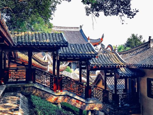 自虐路线：古寺+爱晚亭