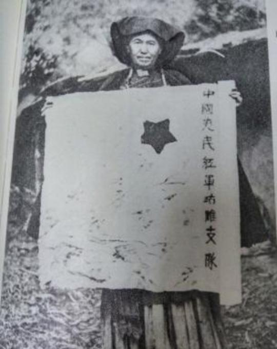 噪音时间段：我奶奶攒的一堆废纸条