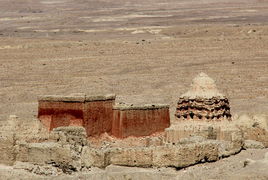 第三章：伍隆起墓——一个充满争议的故事