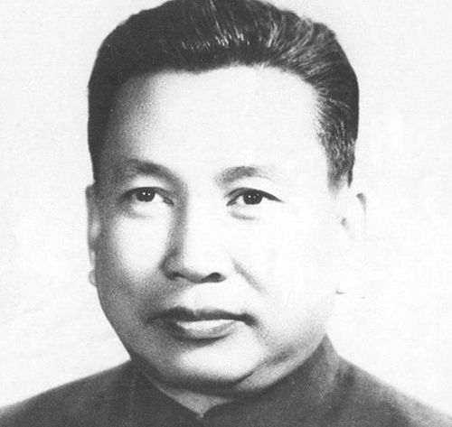 1993年出生的人到2026年多少岁了？