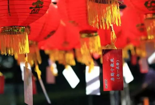 元宵节风俗：赏花灯、猜灯谜，传承团圆文化