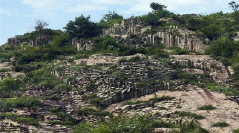 为什么说它颠覆传统“火山景区”？从“网红打卡”到“地质课堂”的降维打击