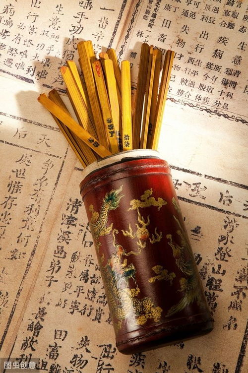 如何调整八字身旺食伤旺无财官，身弱财官为忌的八字布局？