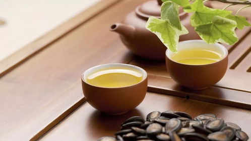 从人肉罐头到茶疯子：一场魔幻现实主义的穿越