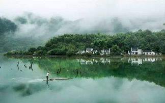 一、 漂浮的湖面——“镜子湖”