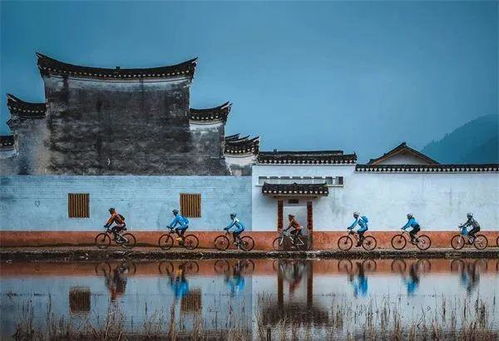 陕西西安：古城墙上的时空错位