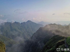 1. 穿越山川， 感受自然之美 (其实就是堪堪山和水)