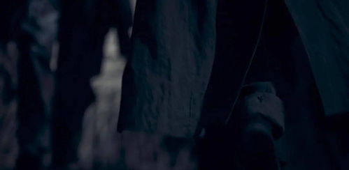 四、情感色彩炸裂区：父母哭泣+兄弟调侃+邻居八卦全收录！