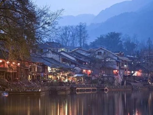 一、 古镇简介：穿越千年的魅力较小城