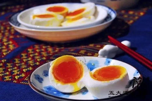 黄山特色：请客鸭蛋，温馨传统美食盛宴