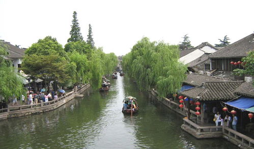 独特的建筑风格与民俗风情