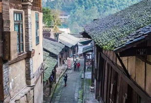 沉重温历史持续发展文化底蕴：古镇与园林