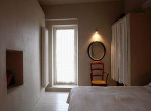 镜子对着床会招来鬼？