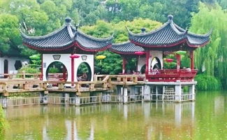 五、川沙新镇公园 - 免费但经常被施工封闭(真相)