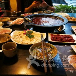 渝宗老火锅总店：那个地方的让你停不下筷子的神秘地标