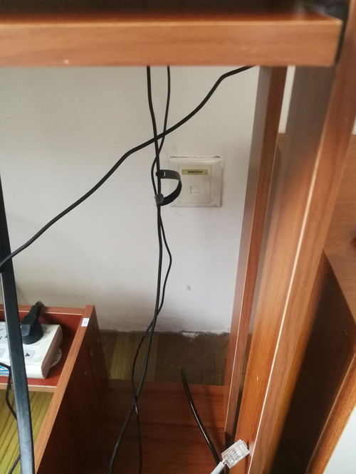 台式电脑放客厅还是卧室,台式电脑放客厅还是卧室