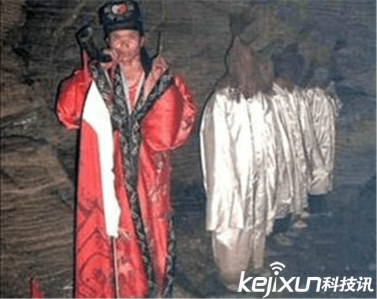 噪音现场：鬼哭狼嚎与鸡鸣狗盗