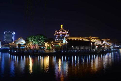 3-4 夜色下的苏州河畔