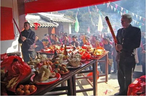 “初几祭奠情浓，传统风俗成爆款”