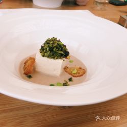 二、 周边美食探店