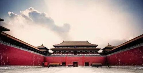 2.1 宫殿建筑之美（如果不看人的话）