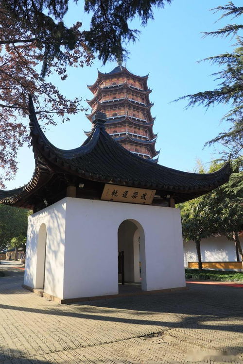 五、值得一提的是——为哪些这里被誉为“中古世界七较大奇迹之一”？  答案就在这里！