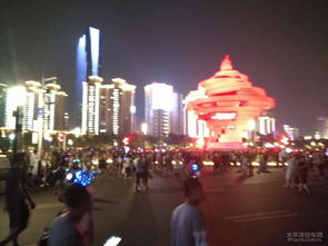 4. 海关街较小吃街：味蕾的盛宴
