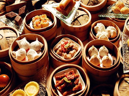 当鲁莽遇上精致：一场文化车祸现场