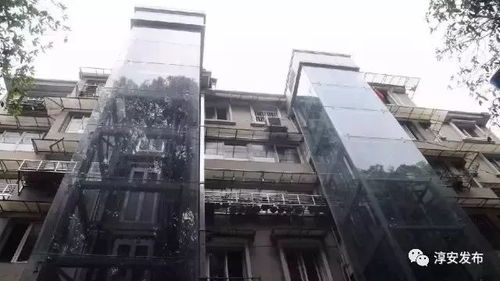 济南：电梯里的泉城梦——从楼梯到云端的奇妙转变！！