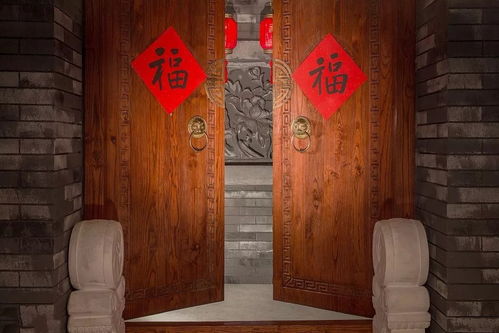 对门上贴风水福字可yi吗,对门福字贴得高