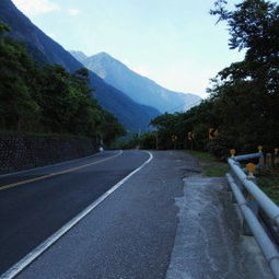 哇塞！苏花公路这波操作太惊艳了吧！