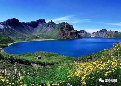 天山天池的水是真的蓝