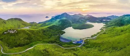 第二天：风铃岛探秘！原始海滩大冒险