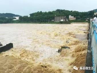 梦见大水淹没道路却成功穿越，这预示着什么？