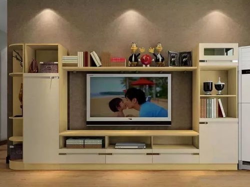 墙上挂的电视机如何摘下来,墙上挂的电视机如何摘下来