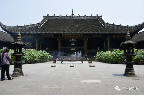 4.1 大雄宝殿里的三世佛