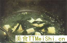 1. 单身男人梦见做法事的场景