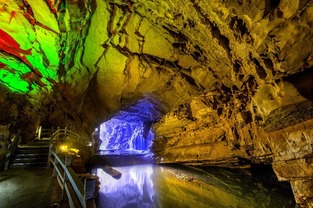 龙宫溶洞：凉快还是阴森？2026年运势分析