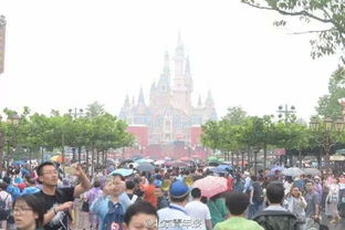 游玩体验：排队排到地老天荒