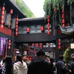 锦里小吃：一场精心设计的味觉骗局？