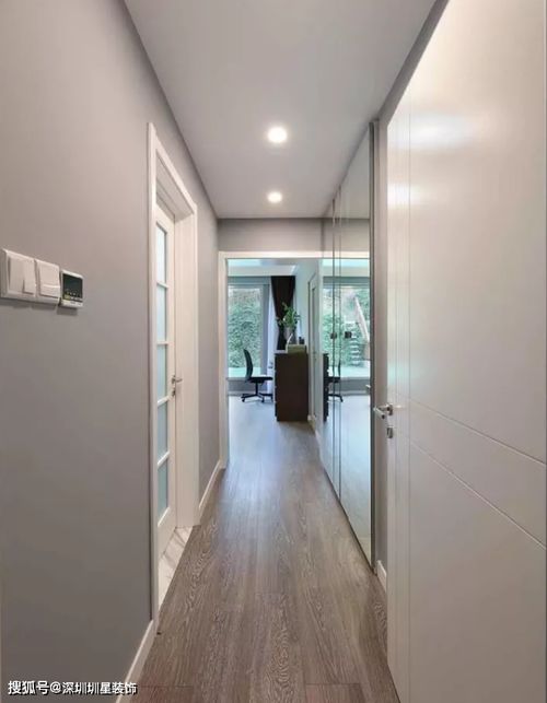 床尾Neng摆书桌吗,床尾Neng摆书桌吗