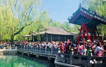 泉城广场：噪音污染源还是城市会客厅？