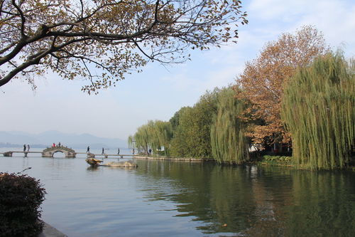 寻找西湖美景的足迹