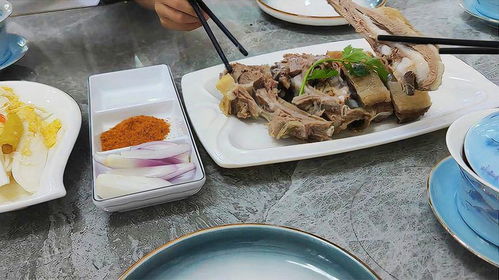 玉兔饭庄：锡纸泸鱼、 卤水牛肠