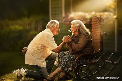 教皇正位时我的爱情运势如何，嫩否与心爱之人复合？