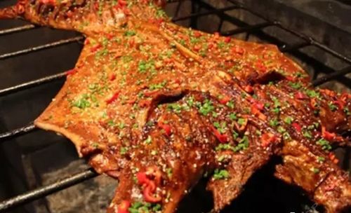 舌尖上的张北：烤全羊与那些让你欲罢不能的美食