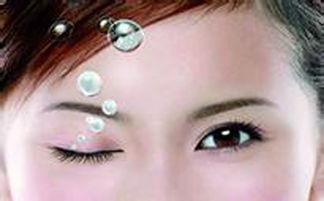 一、左眼跳：星座与命运的交汇点
